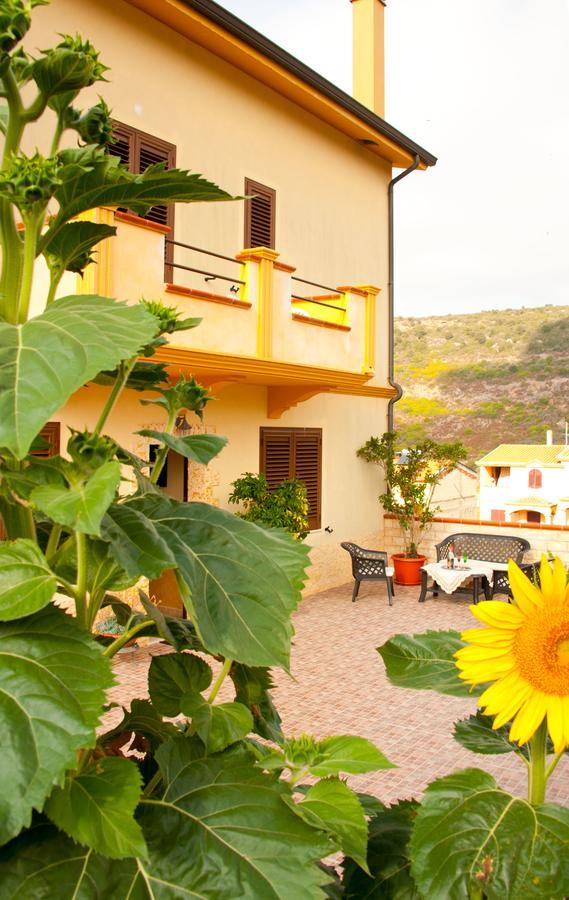 Casa Vacanze Sandalia Bosa Dış mekan fotoğraf